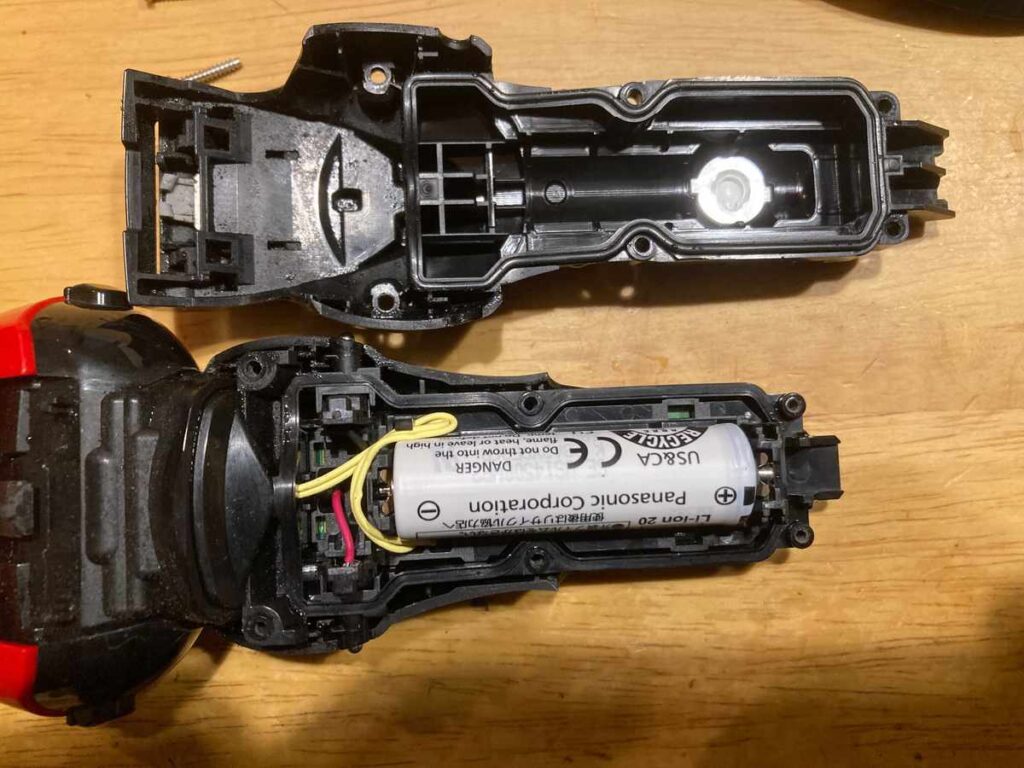 シェイバー ラムダッシュ ES-ST27の分解写真