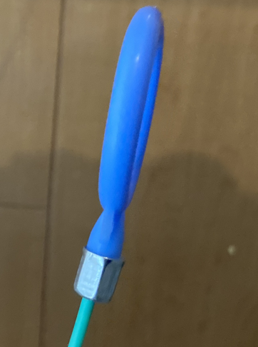 クリーニングブラシの持ち手部分の形状